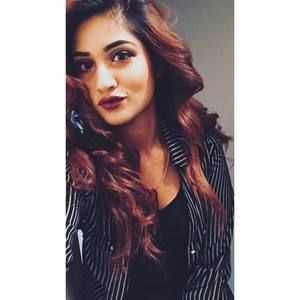 Meet your Posher, Zarrin